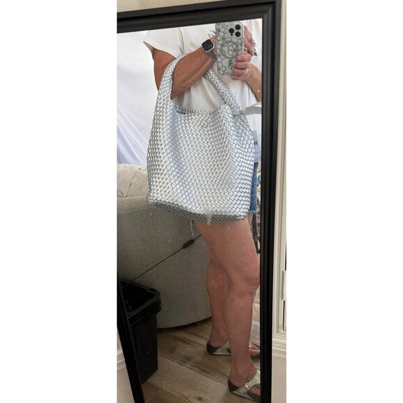 DKNY Giselle Hobo bag with wristlet Silver - Picture 2 of 14